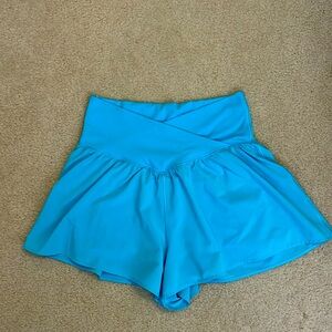 Aerie crossover shorts!🩵